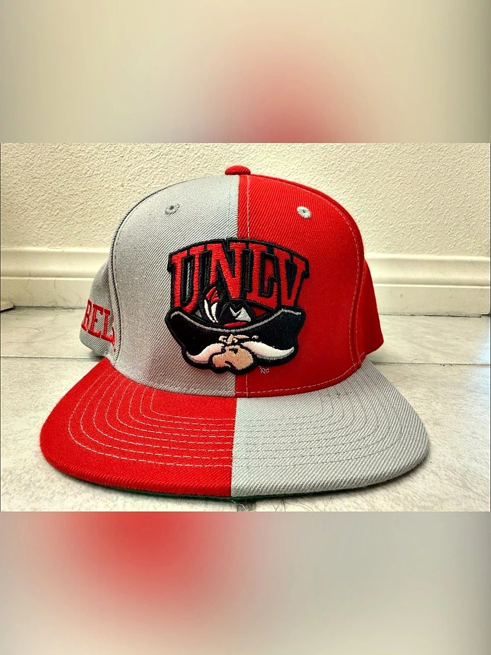 Starter UNLV Rebels Vintage Split Color Snapback Hat Red & Gray